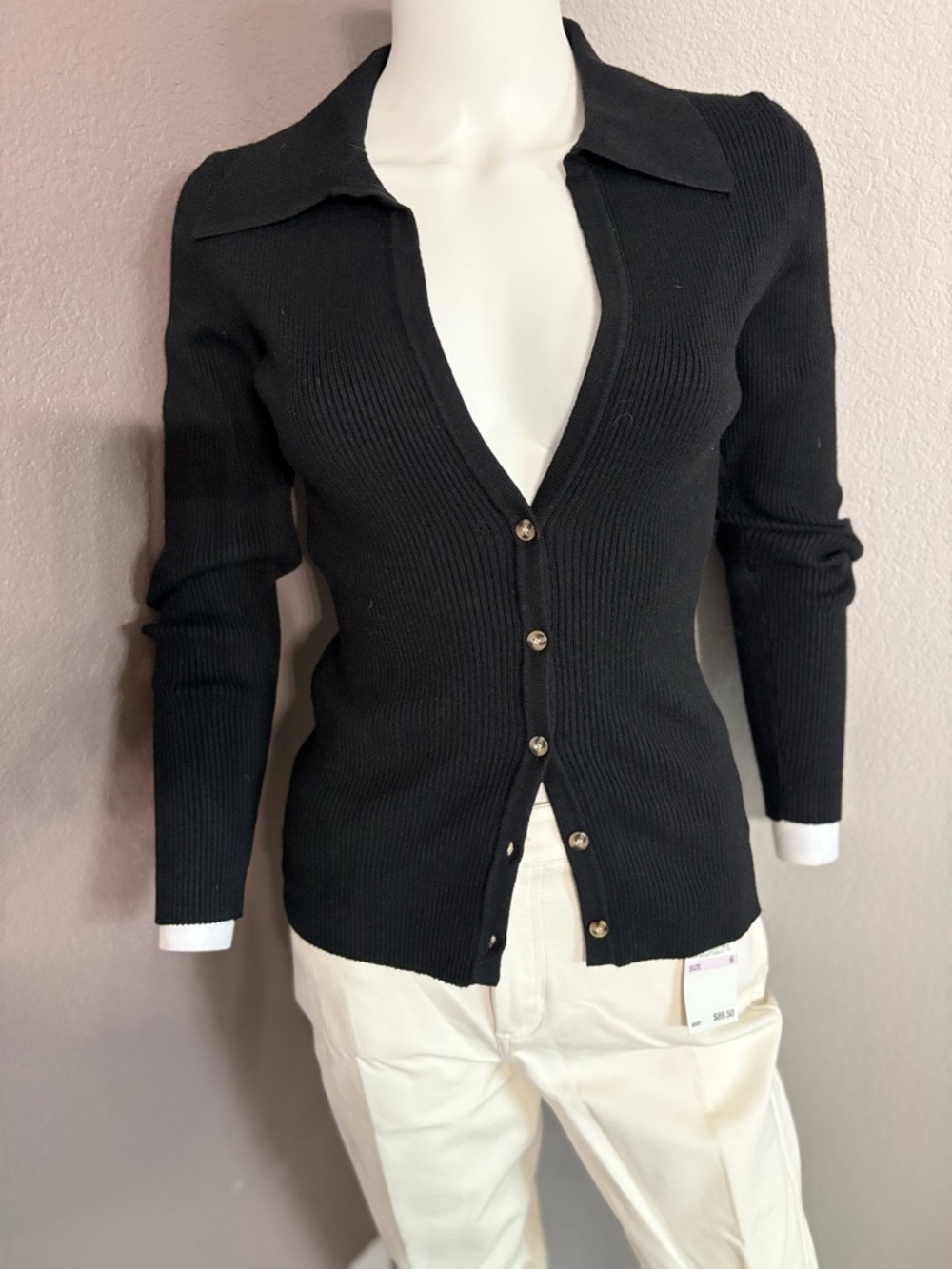Slim Ribbed V-Neck Button-Front Sweater - Black